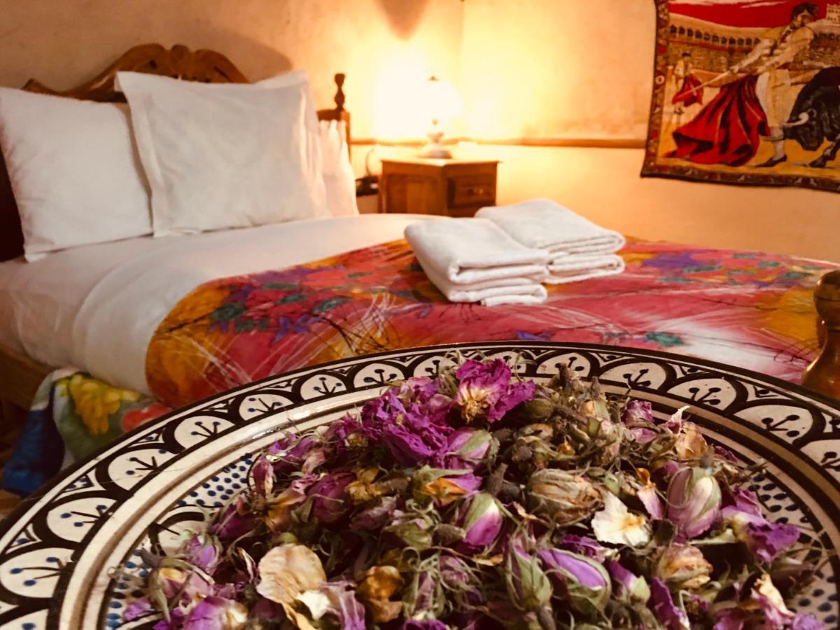 Hotel Panoramique De La Vallee Aït Idaïr エクステリア 写真